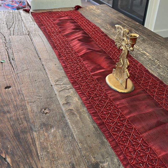 ADV Beaded table runner in deep red - EUC - - Picture 3 of 7